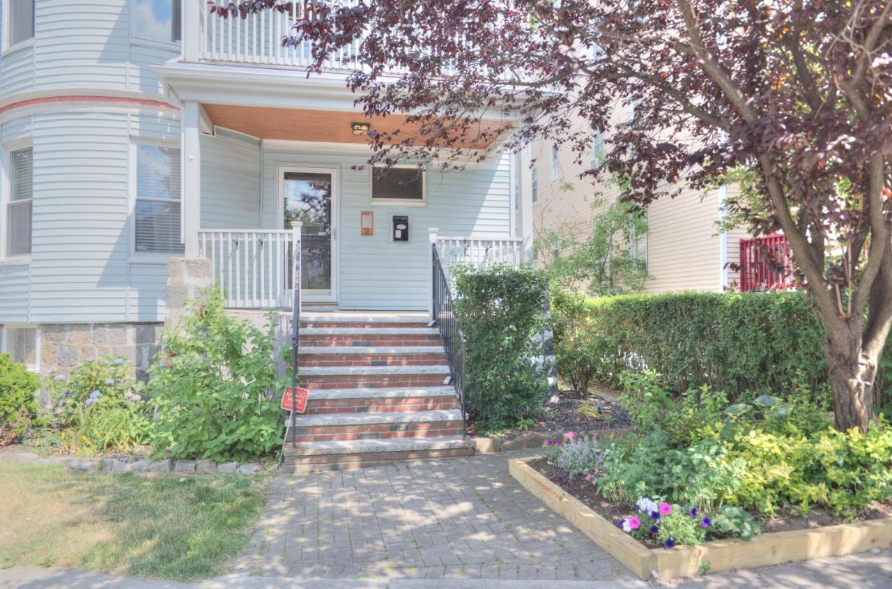 Bright & Spacious 2Br Apartment, Mins From Downtown Boston, Parking ภายนอก รูปภาพ