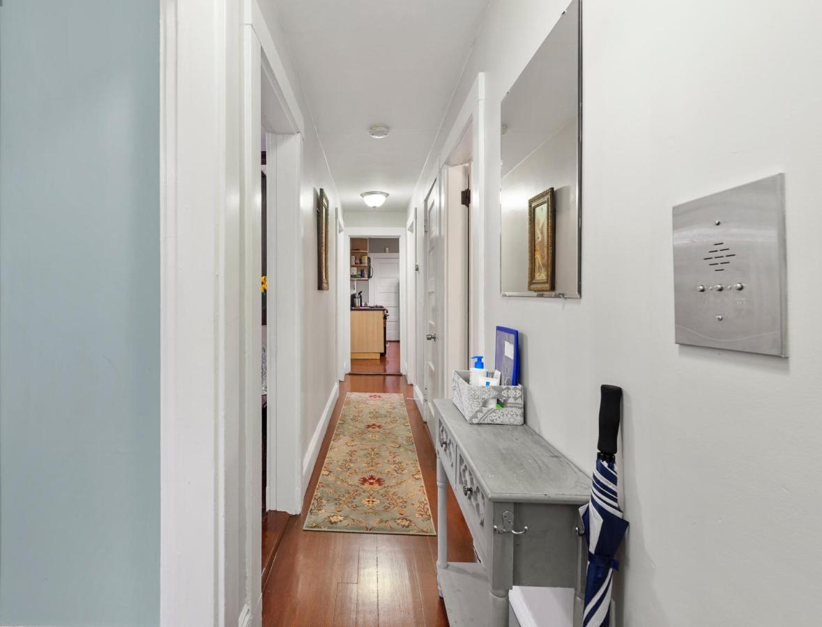 Bright & Spacious 2Br Apartment, Mins From Downtown Boston, Parking ภายนอก รูปภาพ