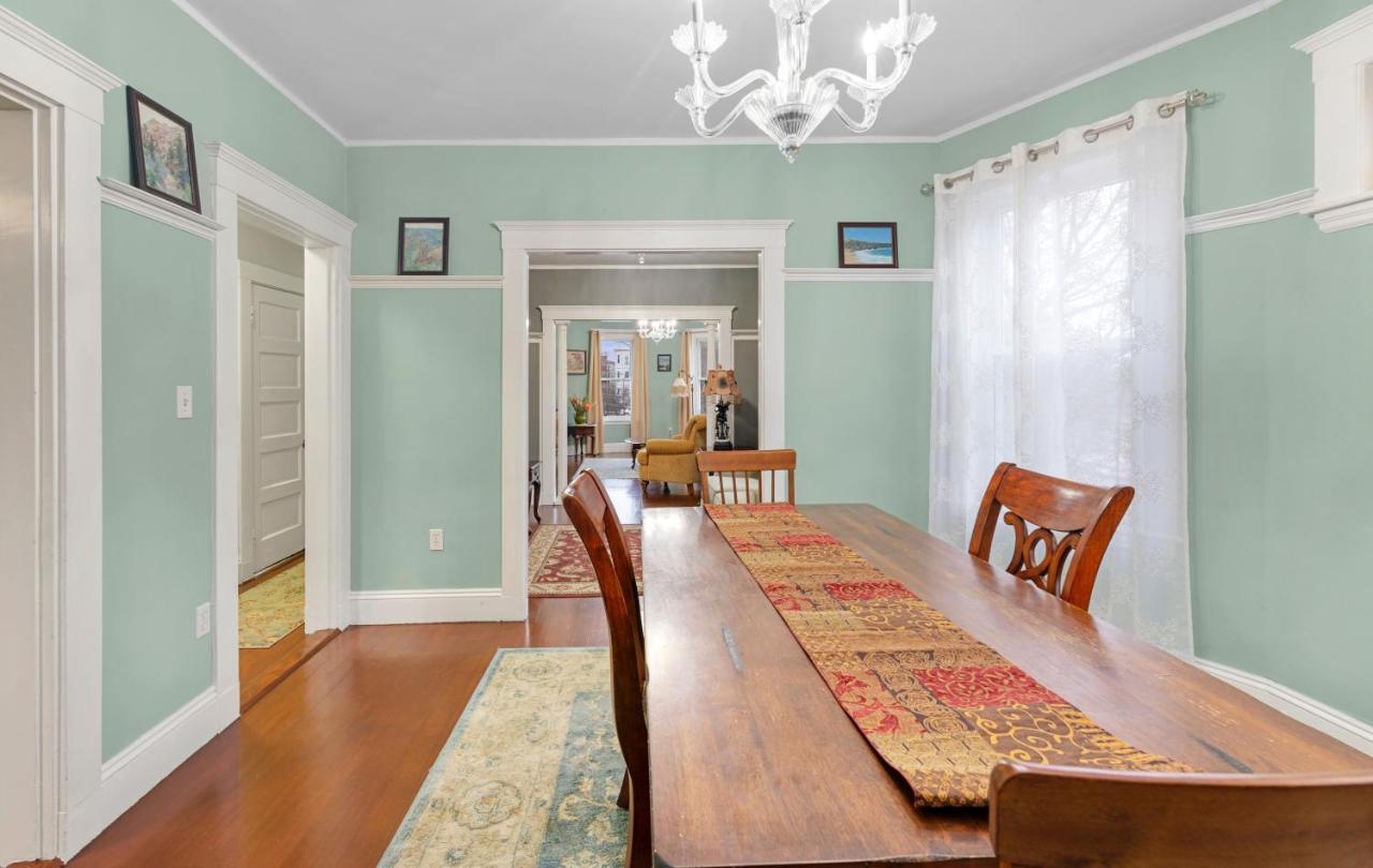 Bright & Spacious 2Br Apartment, Mins From Downtown Boston, Parking ภายนอก รูปภาพ