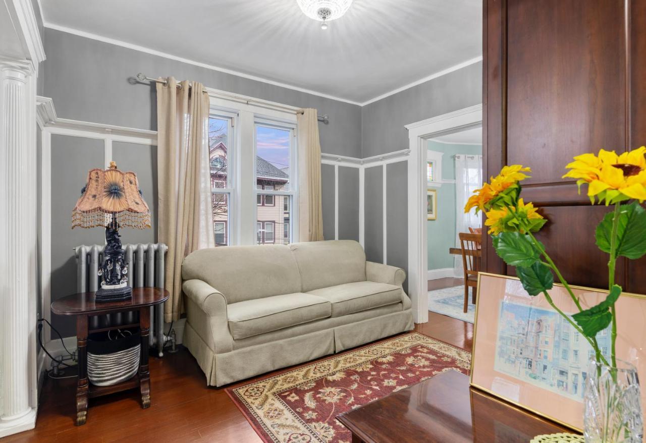 Bright & Spacious 2Br Apartment, Mins From Downtown Boston, Parking ภายนอก รูปภาพ