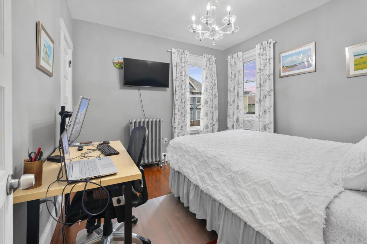 Bright & Spacious 2Br Apartment, Mins From Downtown Boston, Parking ภายนอก รูปภาพ