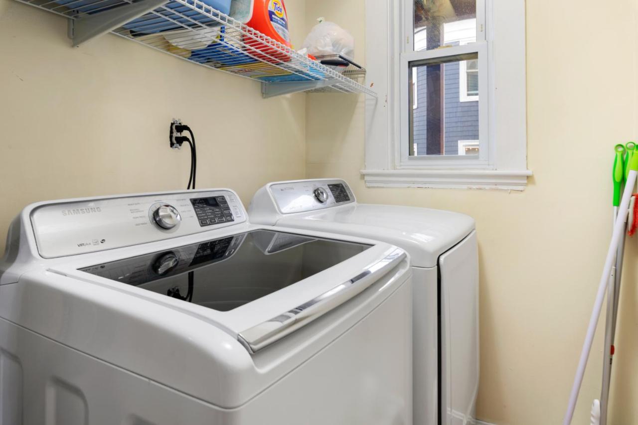 Bright & Spacious 2Br Apartment, Mins From Downtown Boston, Parking ภายนอก รูปภาพ